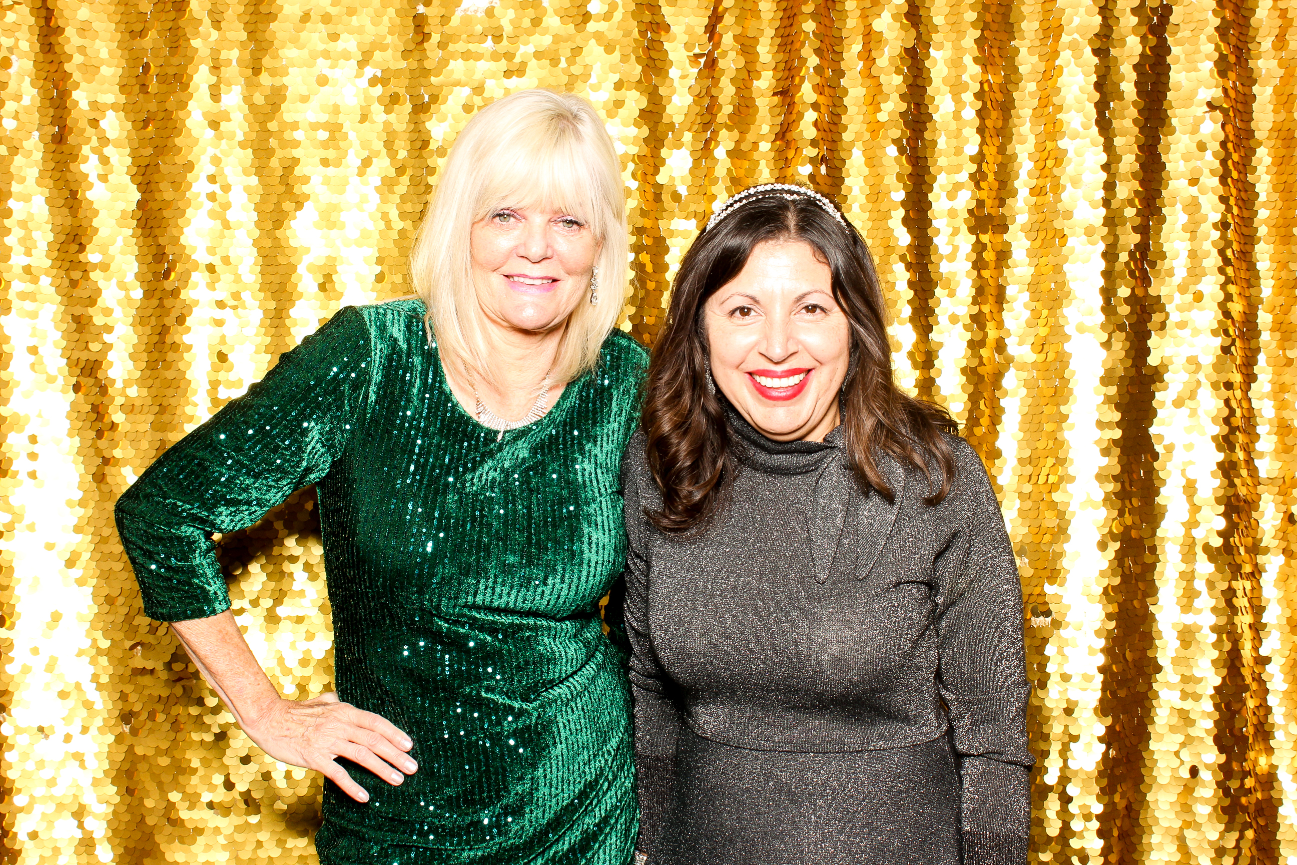 eWomen Holiday Extravaganza | View more photos from the event at v1.boothgallery.com/u/PhabPhotobooth/eWomen-Holiday-Extravaganza